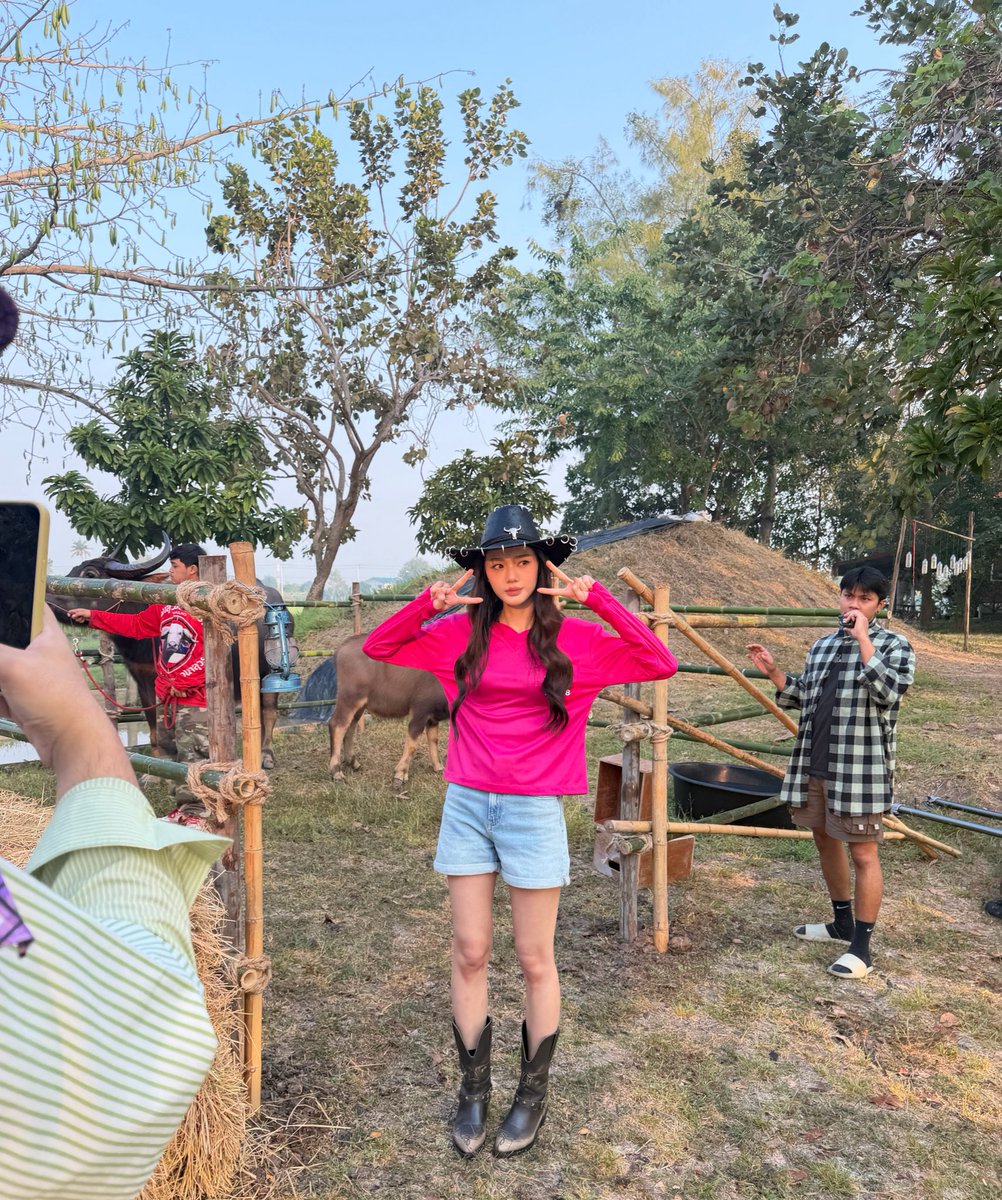 Lookmheewang's tweet image. ย้อนไปวันถ่าย pilot 🐃

NEW ERA WITH LMSY  
#CHANGEVERSE2026 
#ลูกหมีซอนญ่า #LMSY