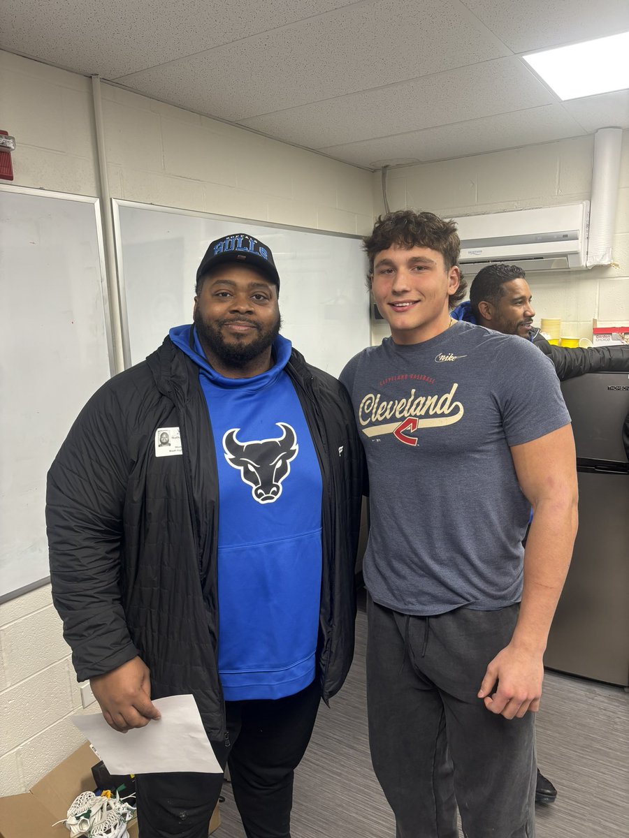 Bradyn Paulozzi “BP” EDGE/LB tweet media