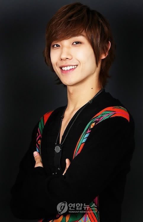 Sshuo_oon27's tweet photo. ๊ท์ฌ์ด ์ค์ด
#LeeJoon #์ด์ค #LeeChangsun #์ด์ฐฝ์ https://t.co/6IWtpqzqi6
