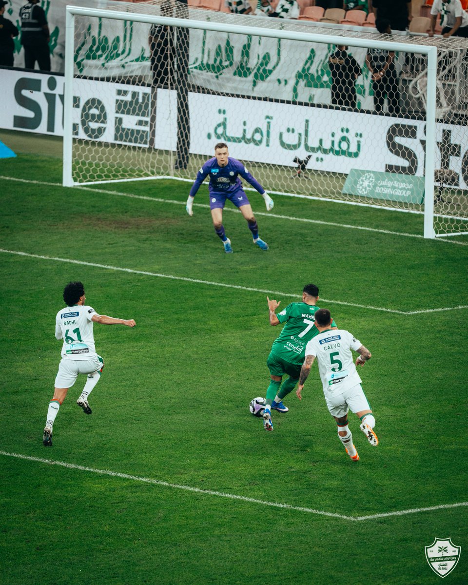 ALAHLI_FC's tweet photo. قصة الهدف الأهلاوي الأول 💚⚽️

#الأهلي_الاتفاق #دوري_روشن_السعودي https://t.co/4J32lUsSnr