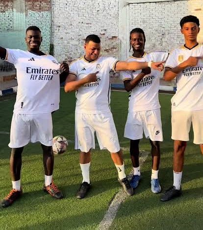 #حرق_كينقدوم

الجنرالات يجلسون سنوات عشان يعوضون القادة اللي يخسرونهم في المعارك

اوسين اول ما تصفوا نوابه: