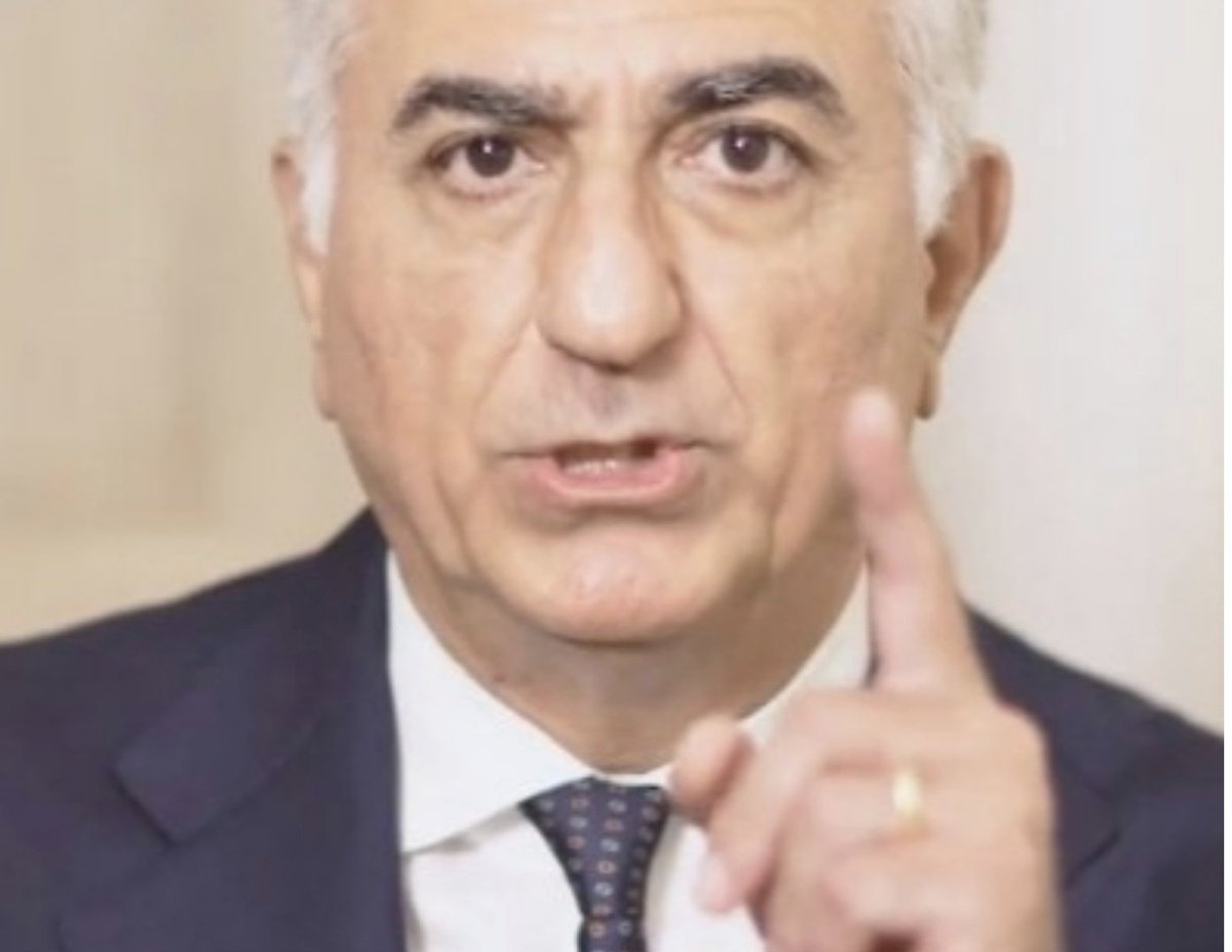 JamesDeanUFO's tweet image. هر کسی جلوی انتقام‌گیری مردم ایران بایسته،
نابود میشه! تکرار می‌کنم: هرررررررررررررکسی!
در دریای خونی که راه انداختید، غرق‌تان می‌کنیم!