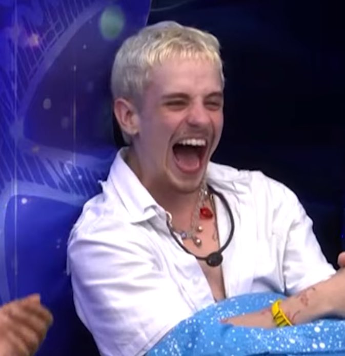dennythome's tweet photo. @paiva tava tocando crazy in love msm? https://t.co/dMHEqD5xPq