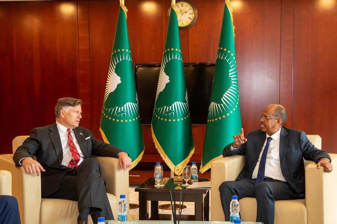 Christopher Landau tweet media