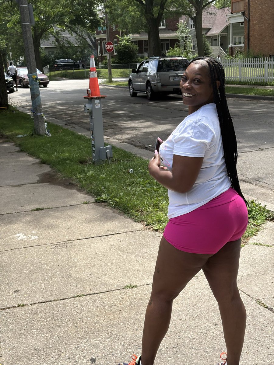 Sweetsoeast's tweet photo. So sexy your eyes 👀 gone hurt babe 😂🤣😂😂😂💯💋🩷🩷🩷🩷 https://t.co/OZSc80ggQF