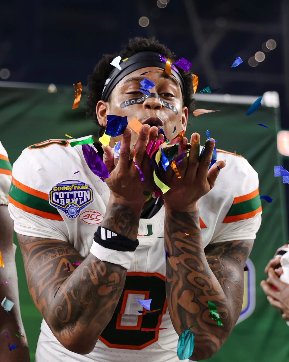 CanesOrNothing tweet media