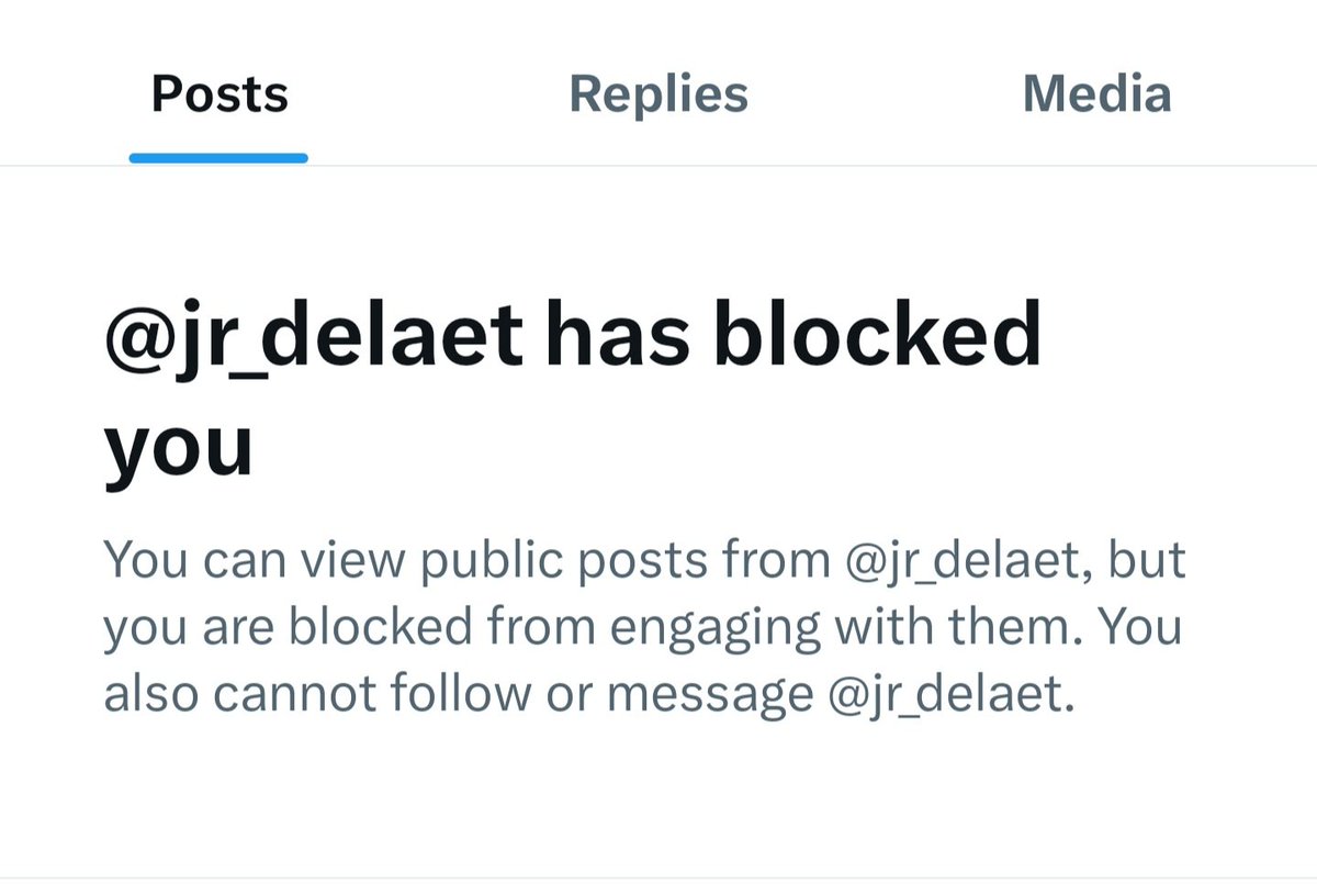 dlgomes23's tweet photo. Omg meu primeiro block, posso ir pra A Fazenda já https://t.co/vtBdq1GGjB