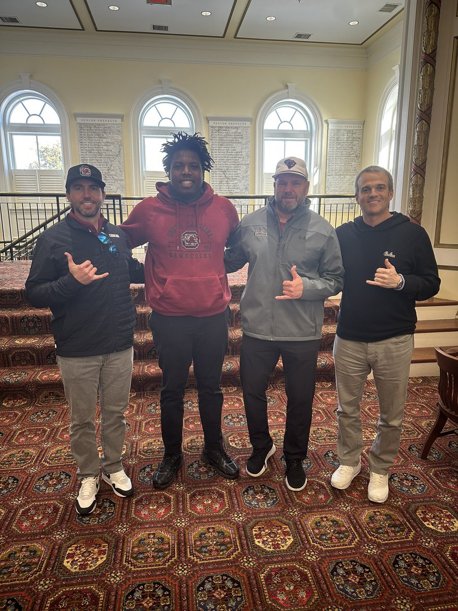 Jr Saunders tweet media