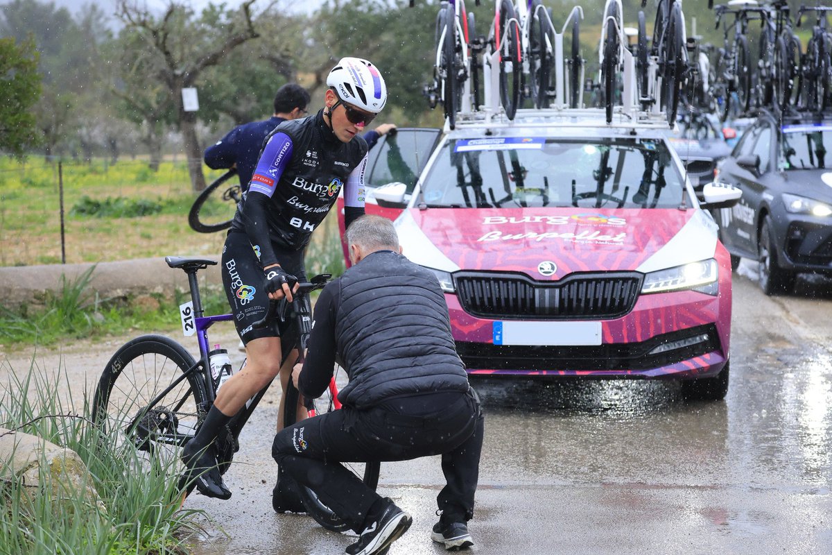 Hugo de la Calle tweet media