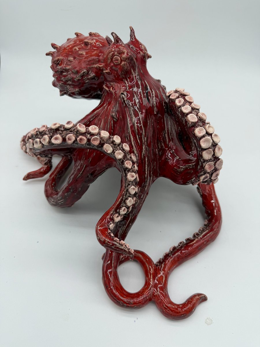 quickdeal's tweet image. 🚨 FRESH DROP ALERT: These NEW Canadian masterpieces just landed and they're SCREAMING to be claimed!! 🌊🔥✨  

Coastal calm meets bold energy at @matticksgallery The Gallery at Mattick's Farm—encaustic tides that glow, vibrant ceramic sculptures that command the room, whimsical…