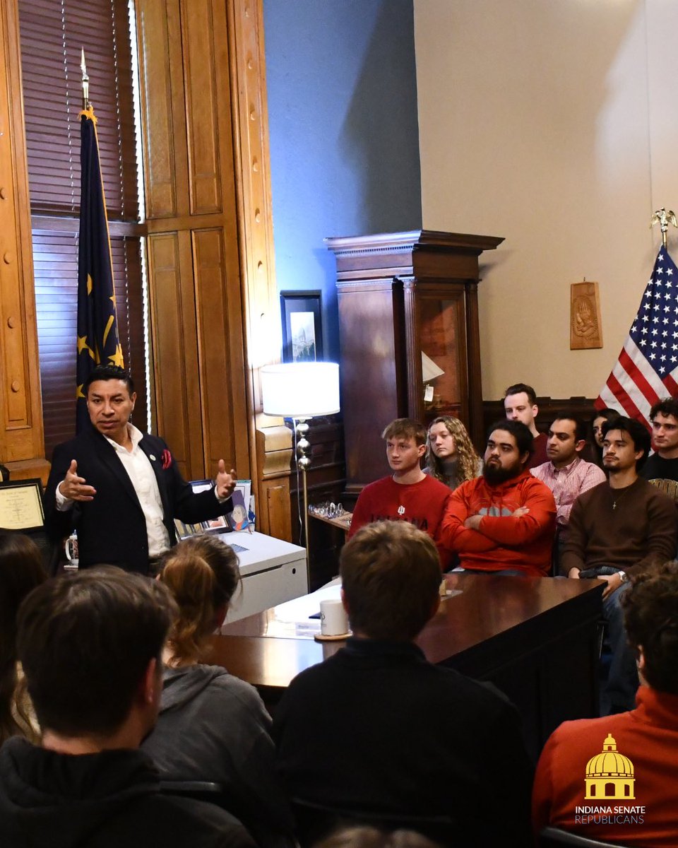 INternSenGOP tweet media