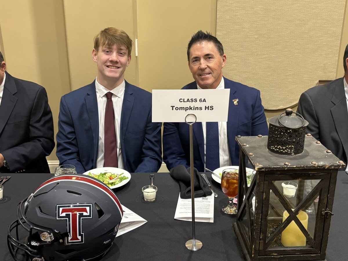 KatyISDAthletic's tweet photo. Katy ISD well represented at the 2026 Houston TD Club High School Sportsmanship Awards. 

Katy HS, Cinco Ranch HS, Tompkins HS and Paetow HS.  @katyisd @HoustonTouchdo1  @Katyfootball @CRFB_Recruiting @othsfalconfb @PaetowFootball https://t.co/AqcHSn7Dpf
