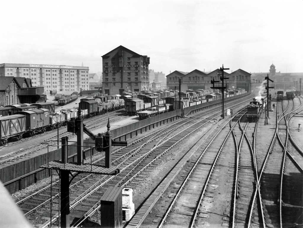 A Love of Old Trains and Stations tweet media
