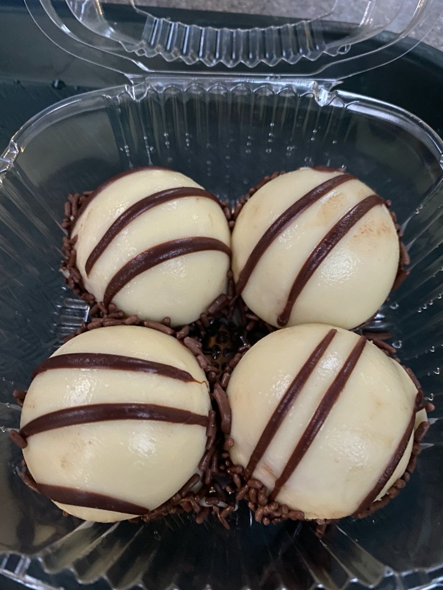 NeverlandNotes's tweet image. Zebra Domes: Love 'em or leave 'em? 
#DisneyWorld