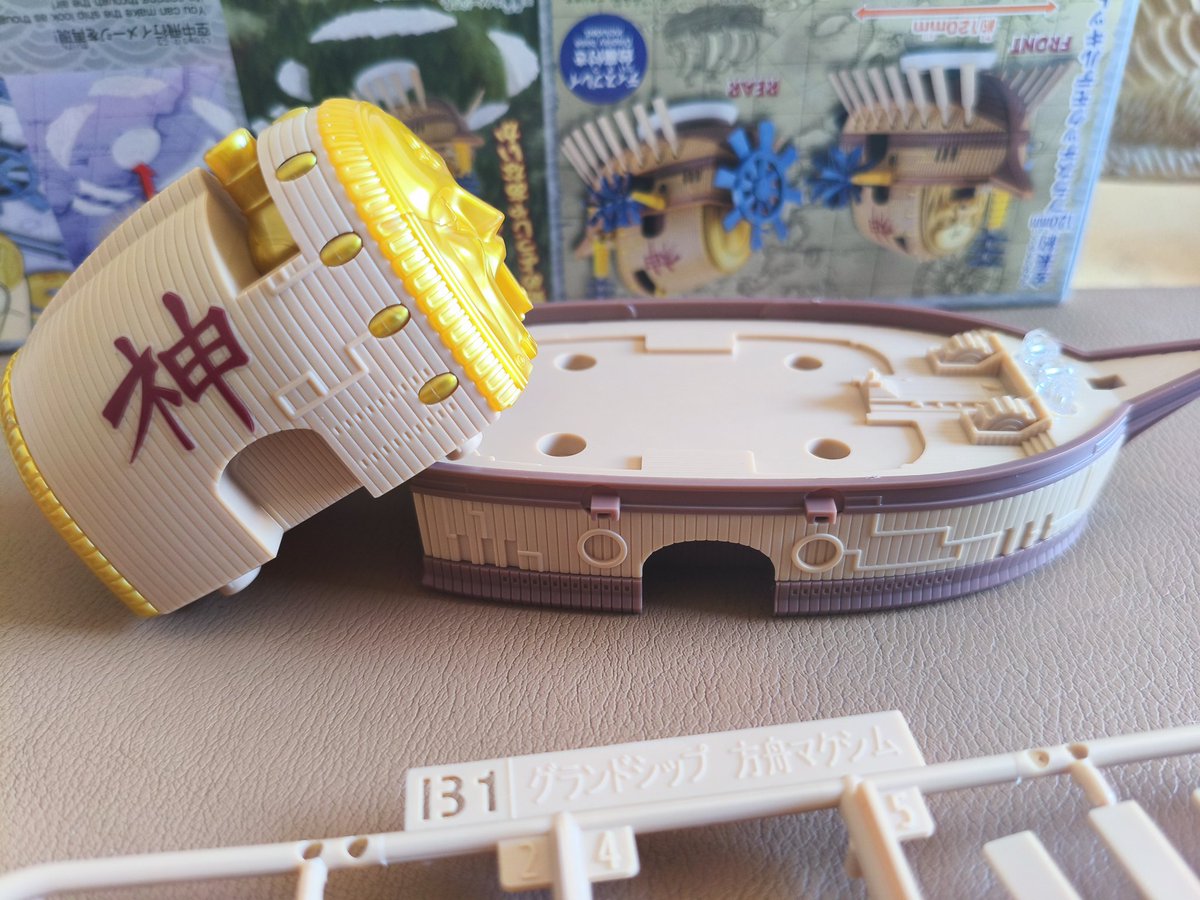 Primera vez que armo uno de estos 

Va agarrando forma jaja