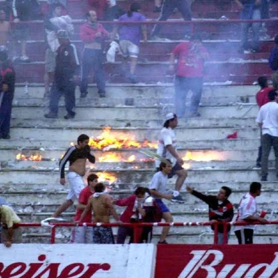 Podes techarla y hacerle 4 bandejas mas, pero nunca va a dejar de ser el escenario de la peor mancha que vas a tener en tu vida