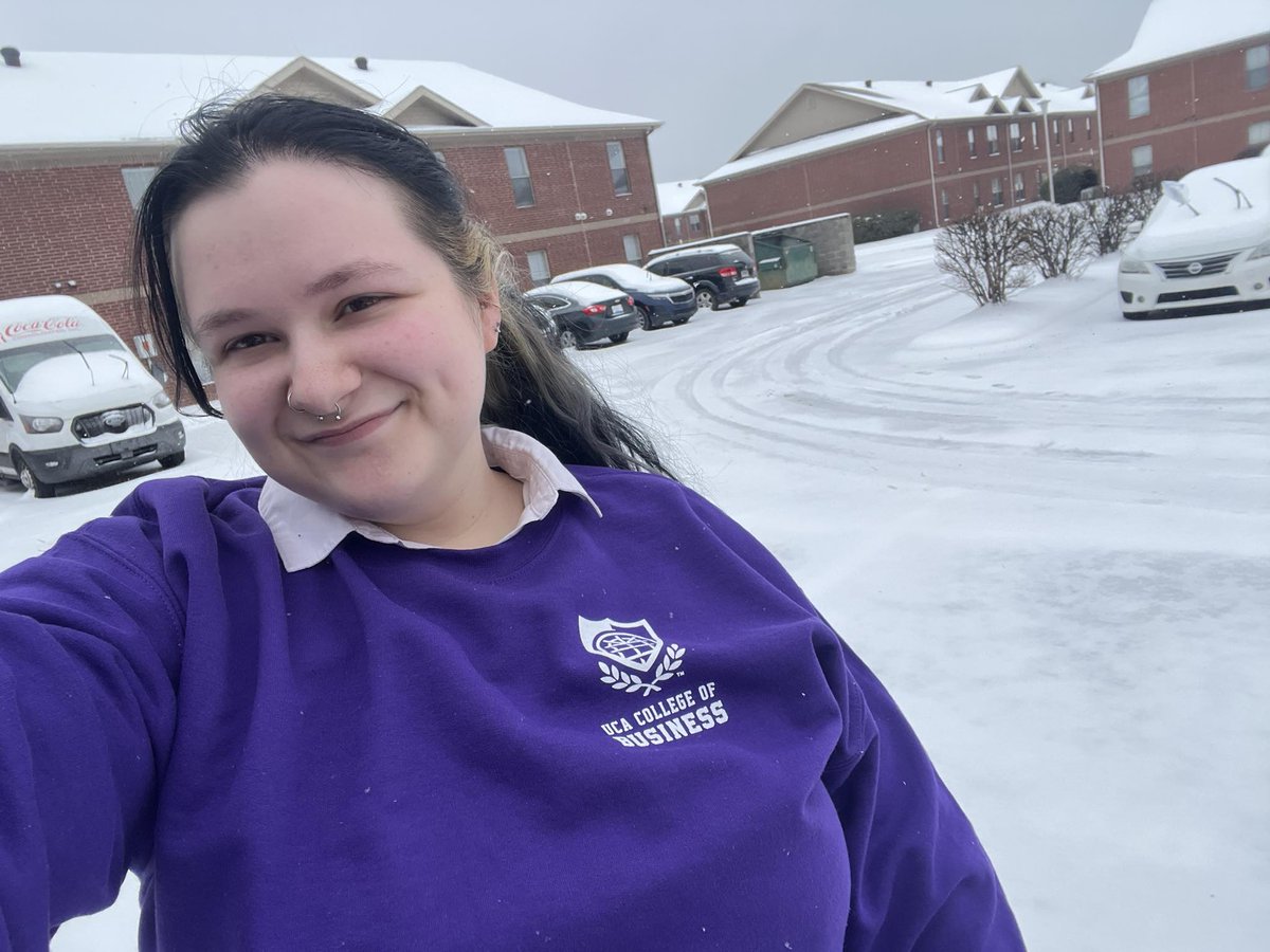 We hope you’re staying safe and warm as UCA continues remote instruction through Thursday, Jan. 29, due to poor road conditions. COB Student Ambassador Isabelle Saettele sent us her snow pic. Put on your warm UCA gear, and tag us in your snow fun!