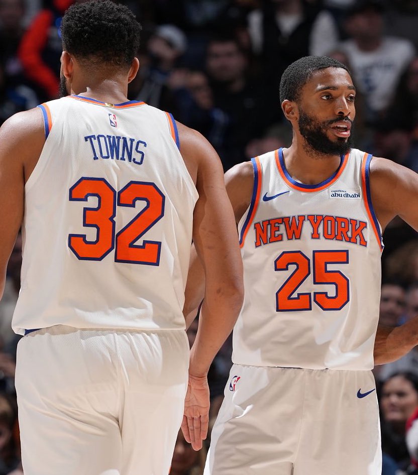 TheDunkCentral's tweet image. The Knicks could trade Mikal Bridges to Portland for Jrue Holiday, then trade Karl-Anthony Towns to Milwaukee for Giannis Antetokounmpo, per @GrantAfseth 

“New York could trade Mikal Bridges to Portland to get Holiday and send Karl-Anthony Towns to Milwaukee to acquire