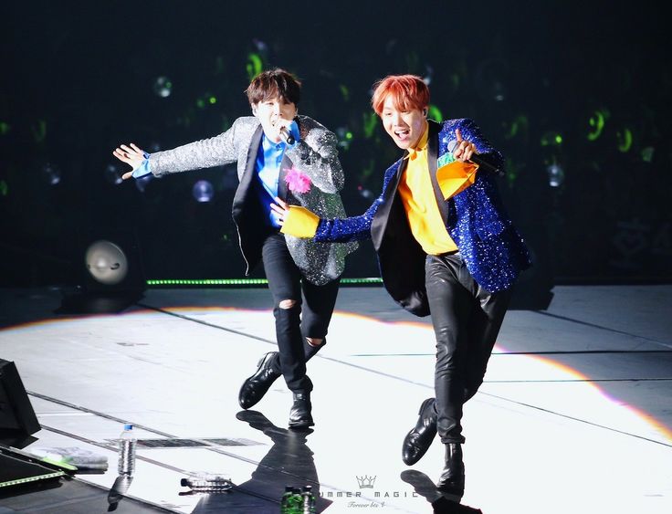 LuaNastya's tweet image. Otsukare in tour plsplspls 🙏🙏🙏