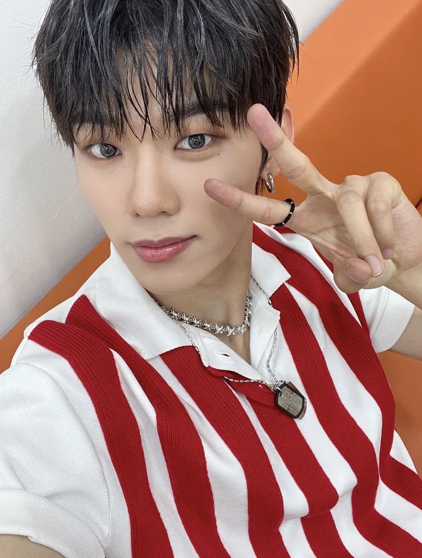 dee ✿ (@dearparkhanbin) on Twitter photo 