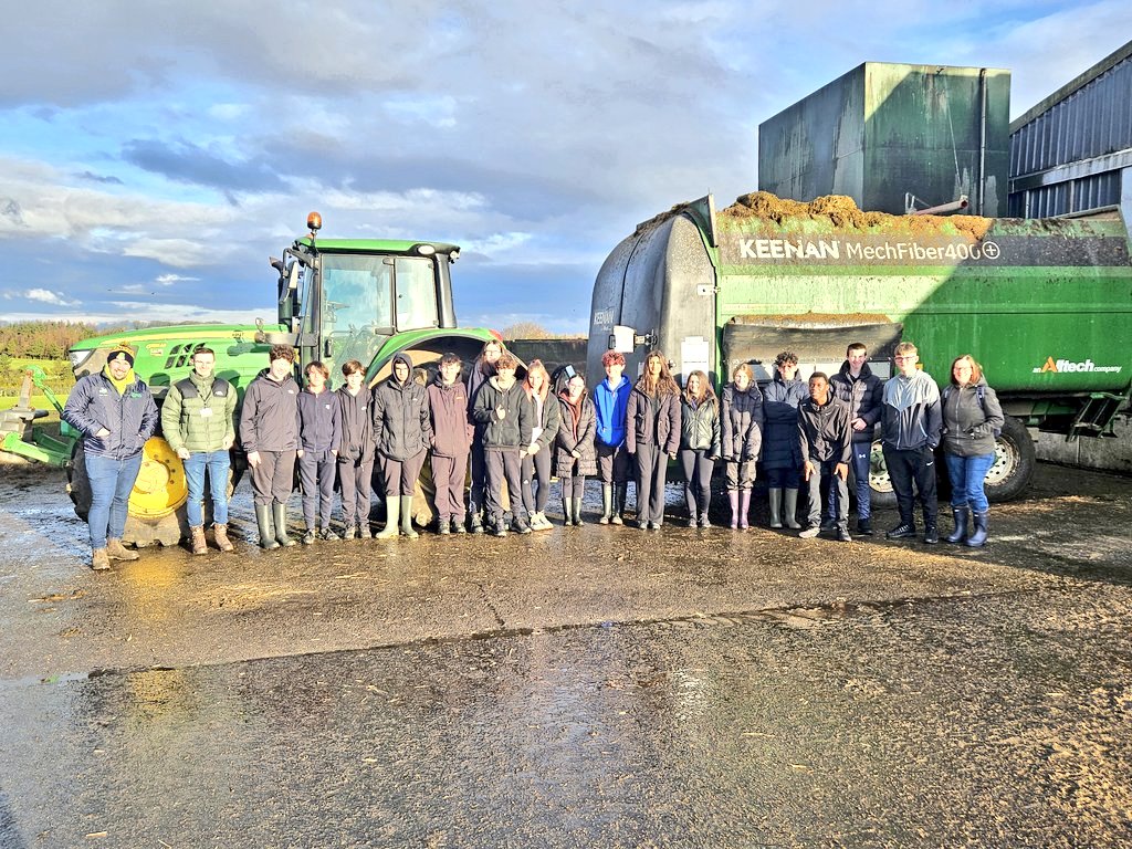 Mrs Grant tweet media