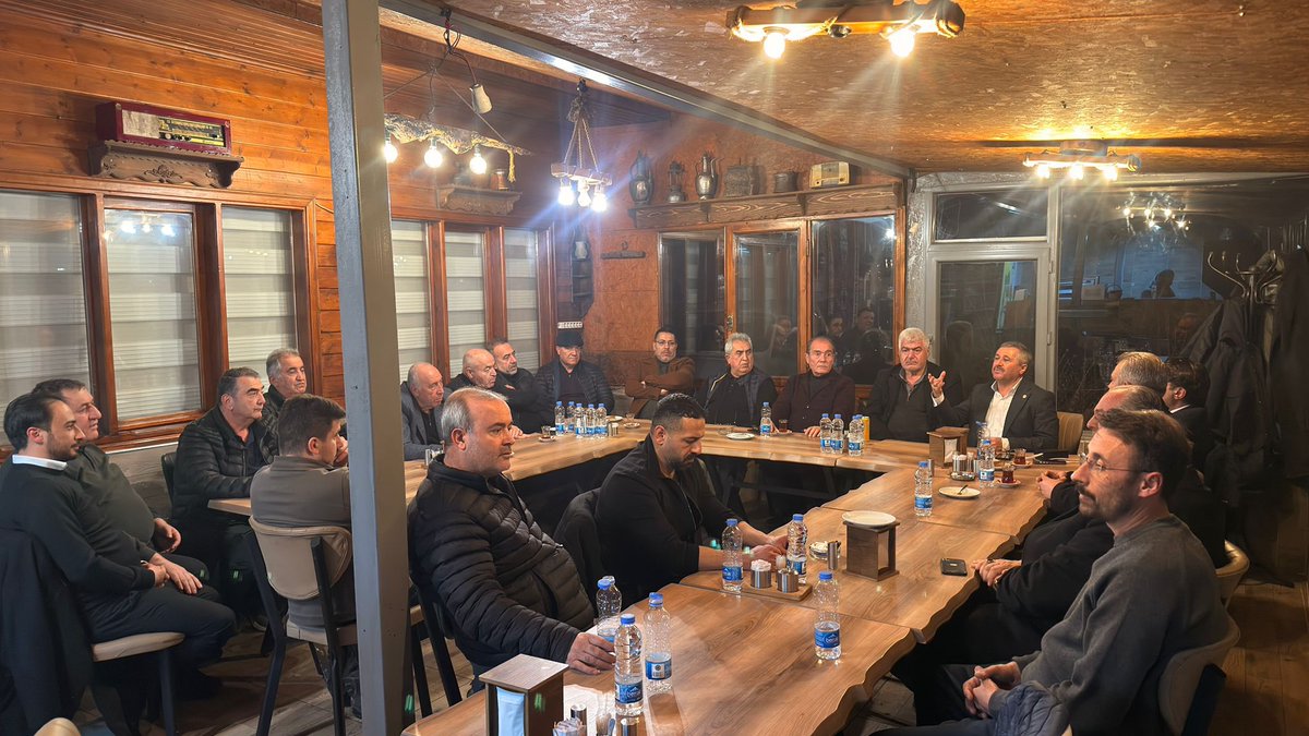 Kızılay Genel Sekreter Yardımcısı ve Merkez Yönetim Kurulu Üyesi Şükrü Can, Genel Merkez Şube ve Gönüllü Yönetimi Başkanı Nurdal Durmuş, Nevşehir İl Merkezi Başkanımız Ercan Civelek, yönetim kurulu üyelerimiz ile hayırseverlerimiz, birlikte”Bağışçı Gece Buluşması”programı yaptık.