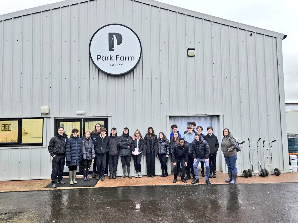 Mrs Grant tweet media