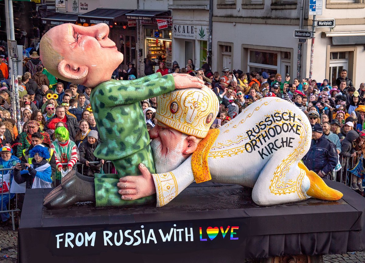 Немецкого скульптора Жака Тилли заочно судят в России по статьям об «оскорблении чувств верующих» и распространении военных «фейков»

Дело сегодня начал рассматривать Басманный районный суд Москвы, следует из картотеки городских судов.

Фото: сайт скульптора Grossplastiken