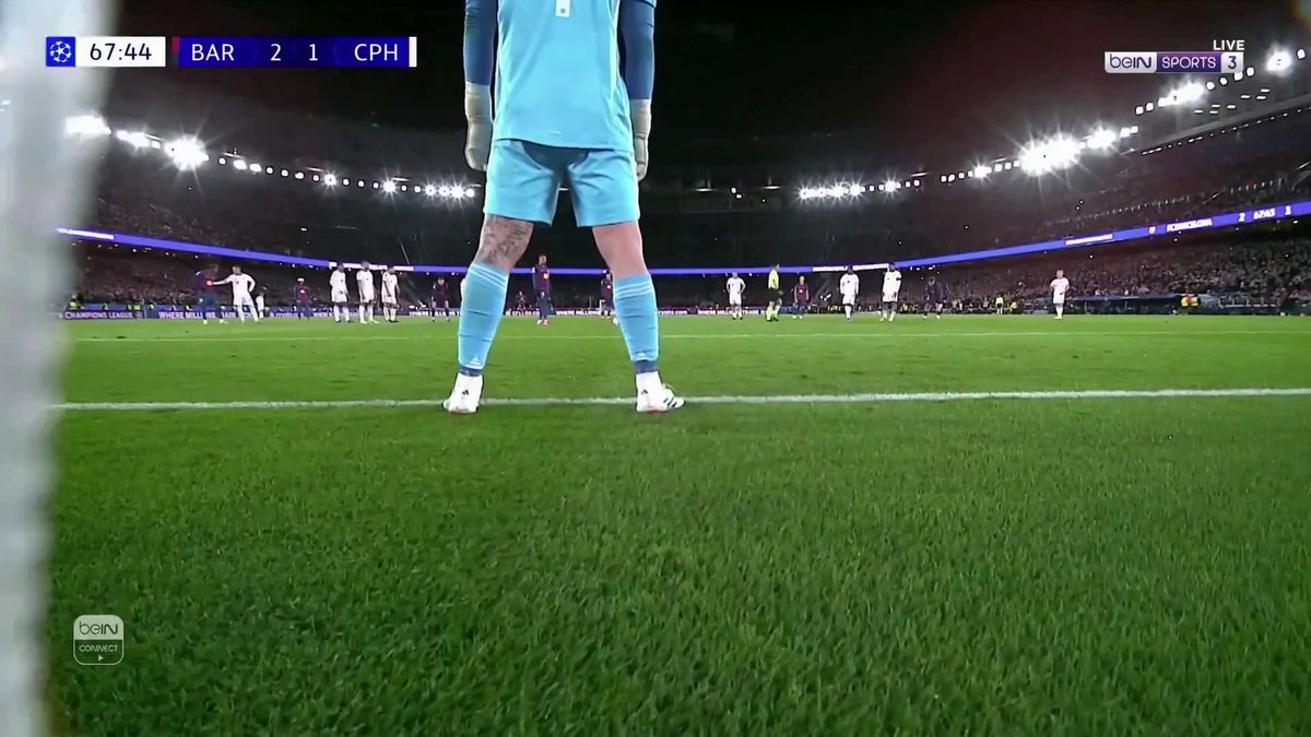 رافينيا يضيف الهدف الثالث لـ برشلونة من علامة الجزاء #دوري_أبطال_أوروبا 