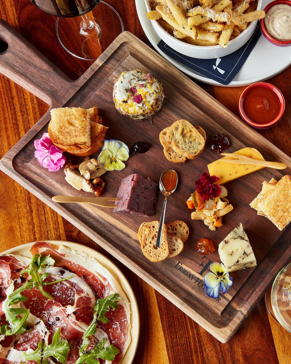 Friday Harbour Resort tweet media