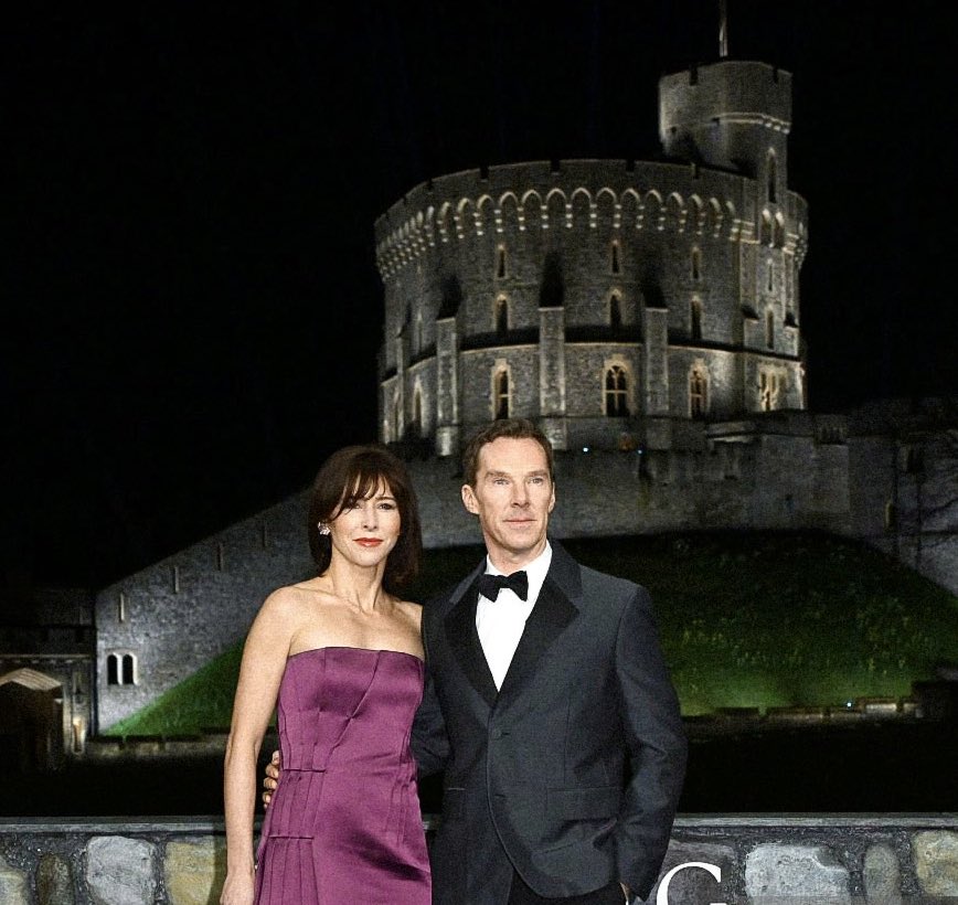 thelostsmiles ꫂ Phil Burbank's scarf tweet media