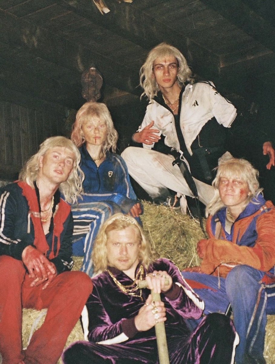 verguísima 28 Years Later: The Bone Temple, me gustó mucho, hasta podría decir que más que la última. Gran idea de disfraz los Jimmys 🫡