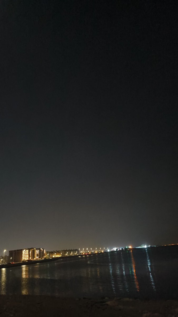 a22910069's tweet photo. مساكم الله بالخير 😬🌹 https://t.co/p2a1O0NLrP