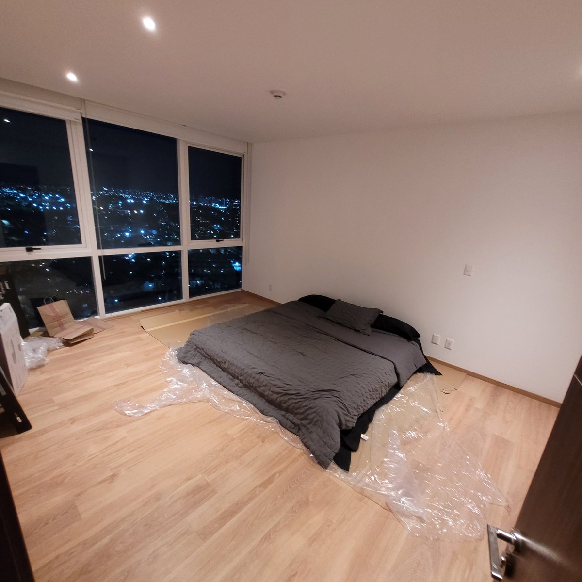 pibes, me acabo de mudar. cómo me quedó el cuarto??