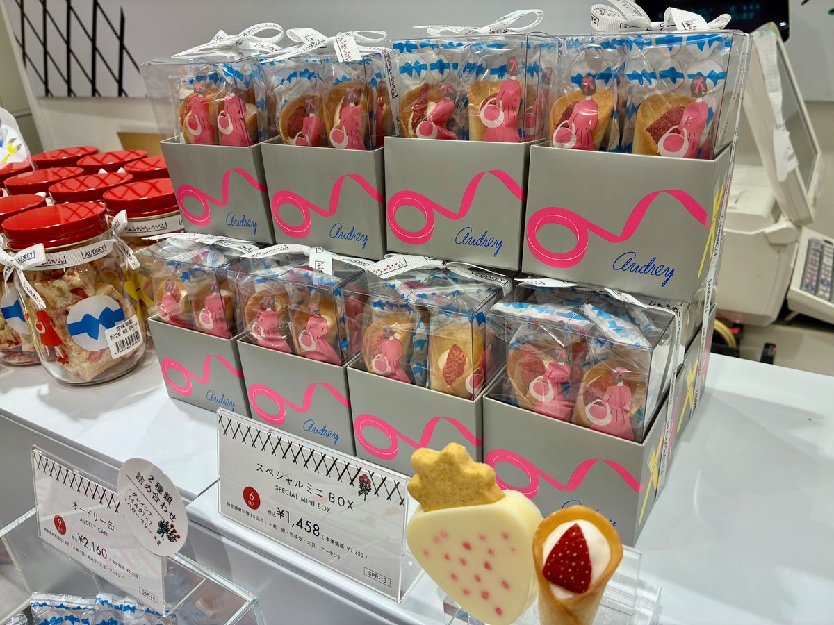 地下1階 イベントスペースに ＜オードリー＞が出店中✨ ＼ 話題の