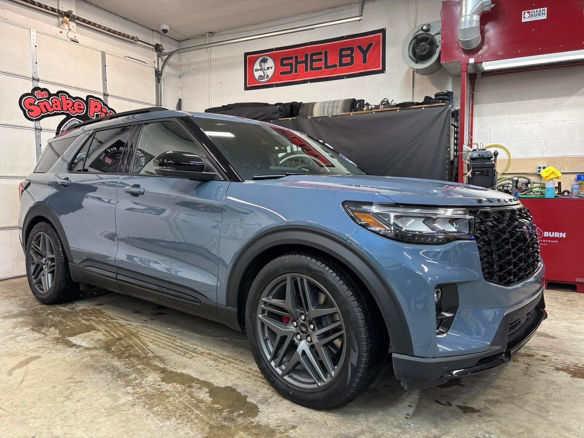 FordExplorer_ST's tweet photo. Ford Explorer ST 🔥🔥🔥 #ford #explorer #fordexplorerst #explorerst #FordPerformance #ecoboost #twinturbo #st https://t.co/IUEjZDHuSW