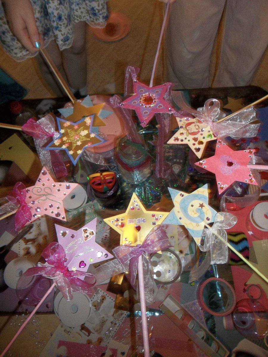 pinkglitterie's tweet image. 🏰