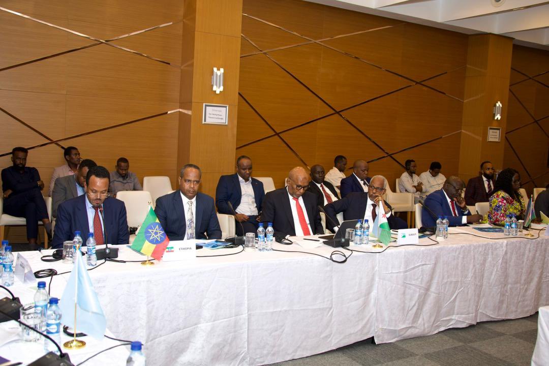 BihiEgeh's tweet photo. It was an honour to Chair the historic first ever Horn of Africa Initiative ministerial meeting in Mogadishu, #Somalia today. The 27th Ministerial meeting was attended by 
 Initiative members and our valuable Development Partners and focused on energy access and investments. Energy is catalytic for sustainable development in our country and across the Horn of Africa. This meeting also demonstrates Somalia’s progress as a nation as we are once again leading on the regional and international stage.
