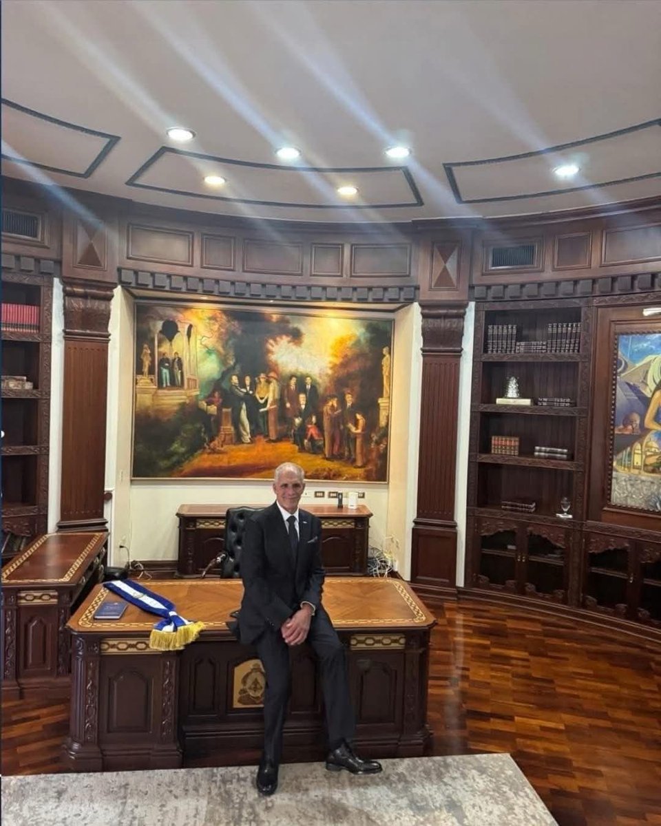 CholusatSur36's tweet image. ¡ AGUA BENDITA !

En Casa de Gobierno, en el Congreso Nacional y en todas las instituciones se espantan todos los demonios y las huestes de maldad invocadas por los que se fueron.