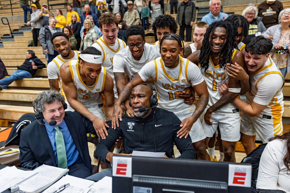 BSN SPORTS tweet media