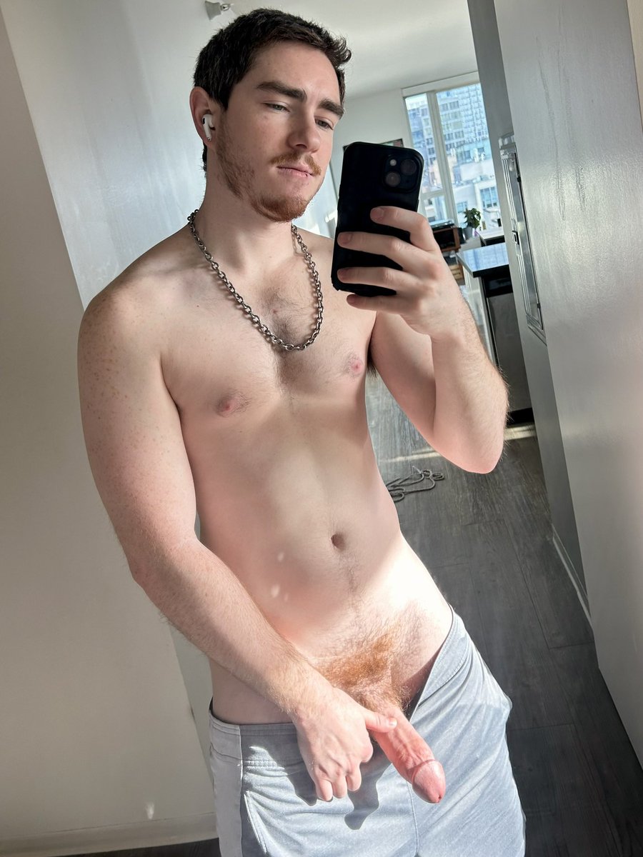 Does this light make my dick look fat?