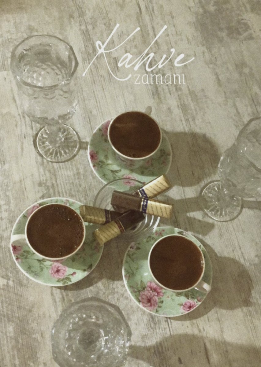 haticeetumbul's tweet image. •bazen yaptığın kahve değil terapidir🤎☕️✨
#türkkahvesi #terapi