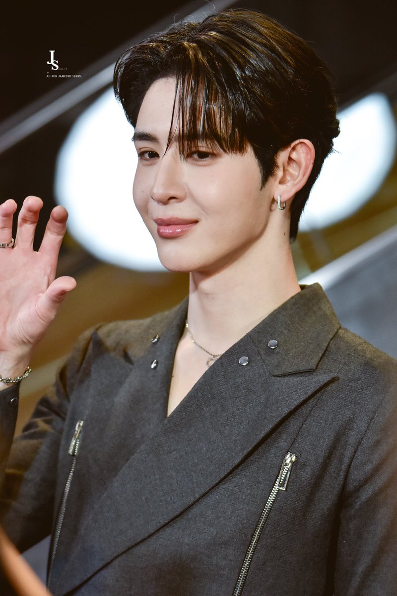 Sunnyjamessu's tweet photo. 280126 ෆ

น่ารักจังเยยย 🤏🏻
 
VIRAL HITS AWARDS X DEXX 
#JamesSu #JAMESSU_DEXX 
#TVHA2025xDMD https://t.co/7CXgalzPW3