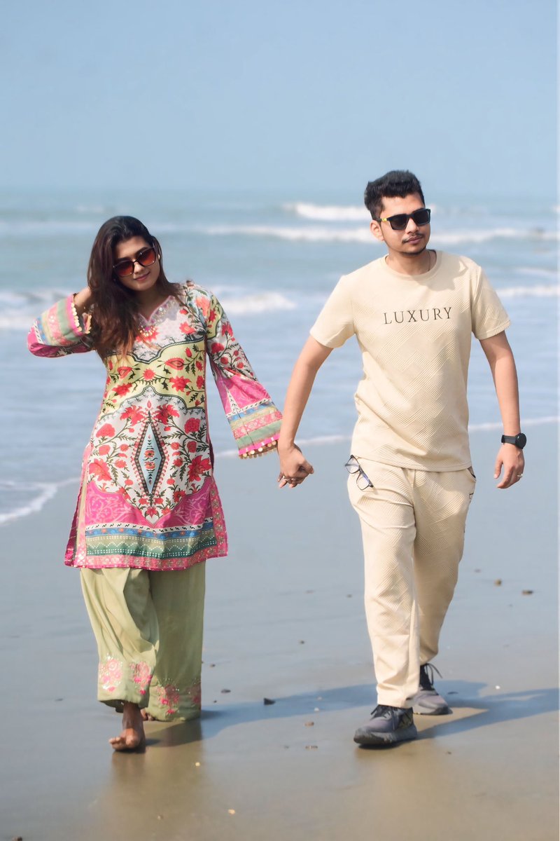 OfficialMRTbd's tweet photo. “Sun, sea, and memories 🌊☀️ One day in Cox’s Bazar, but a lifetime of moments! #CoxsBazarDiaries #OneDayGetaway #BeachVibes” https://t.co/P5tm6UMf6W