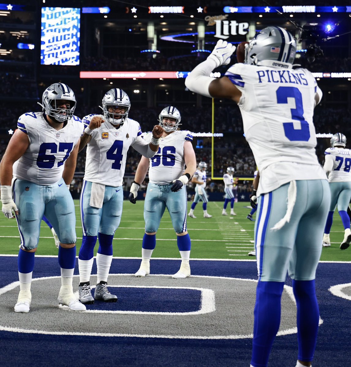 EIGHT Cowboys are Pro Bowl-bound!

⭐️ QB Dak Prescott
⭐️ WR George Pickens
⭐️ WR CeeDee Lamb
⭐️ TE Jake Ferguson
⭐️ OG Tyler Smith
⭐️ DT Quinnen Williams
⭐️ K Brandon Aubrey
⭐️ KR Kavontae Turpin
