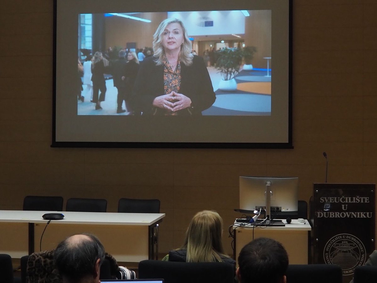 one blue eu tweet media