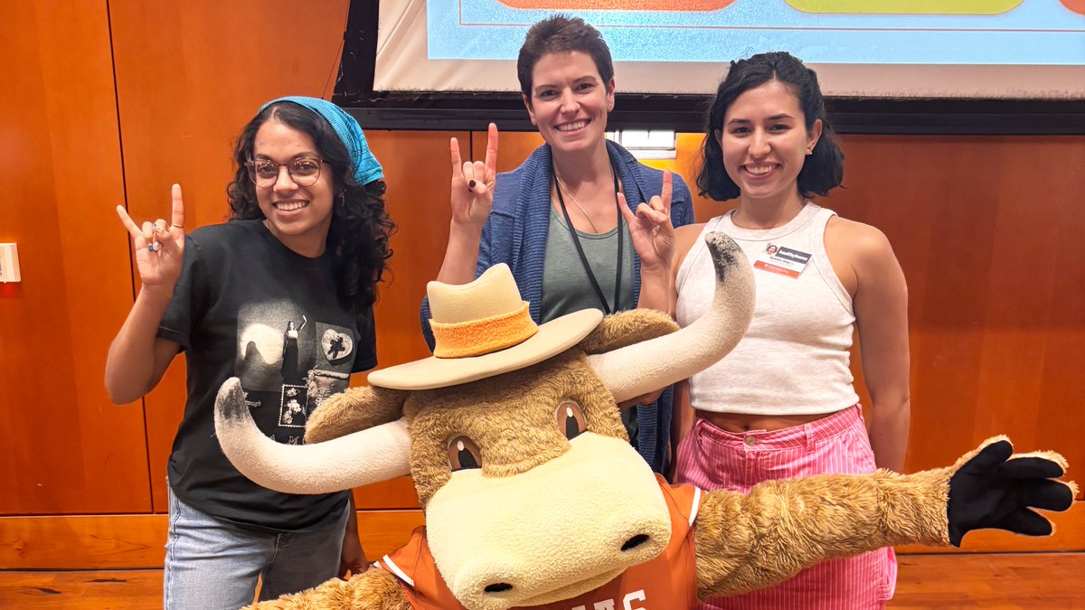 UTexasStudents's tweet photo. For this @Healthyhorns manager, student voices aren’t an add on — they’re the driving force behind stronger prevention &amp; well-being initiatives for all #Longhorns: https://t.co/2dMcB2O0SJ

#PuttingStudentsFirst #InfluencingTheLonghornLife https://t.co/ulpFJpZ9IO