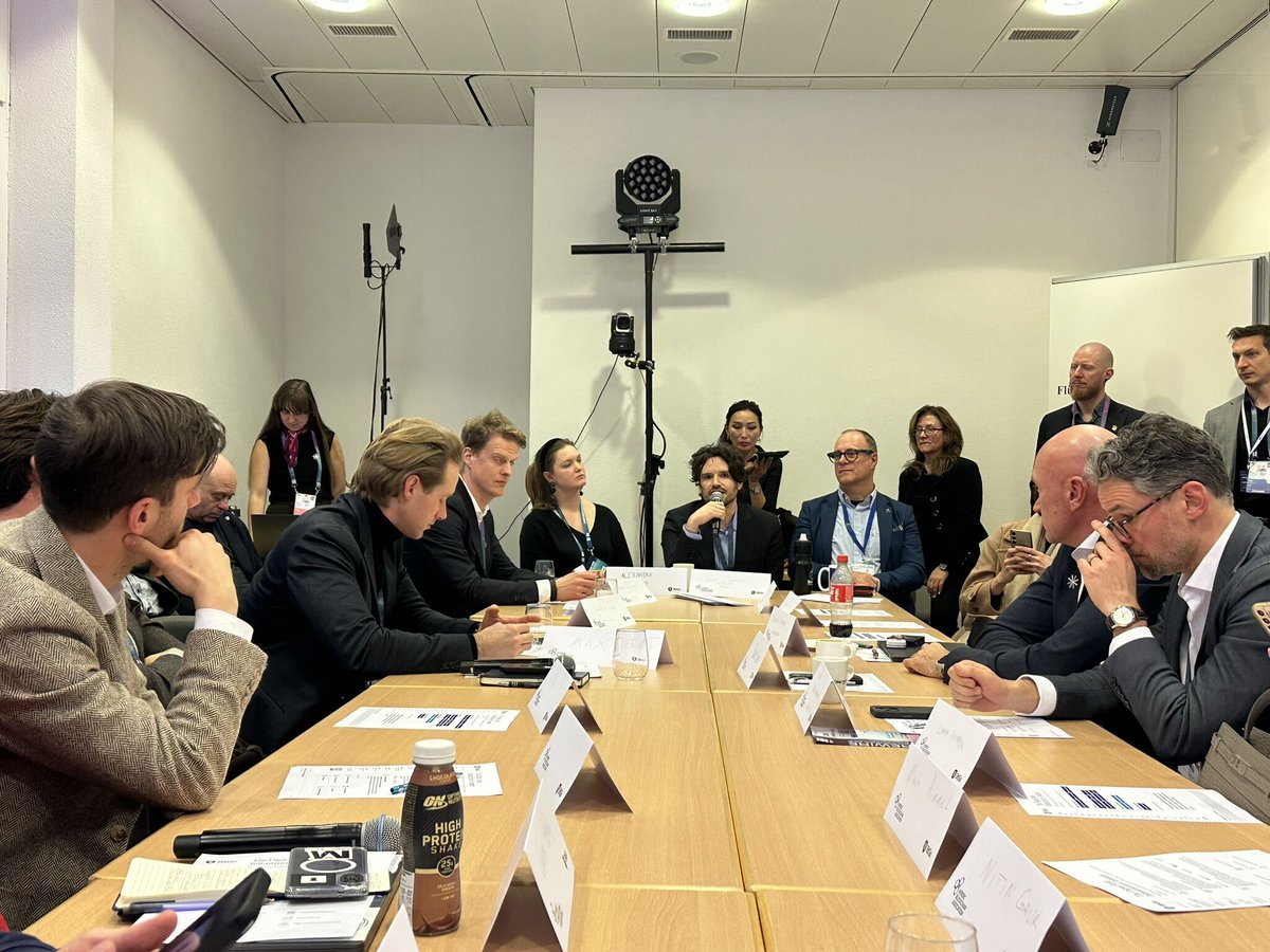 Exponential Science tweet media