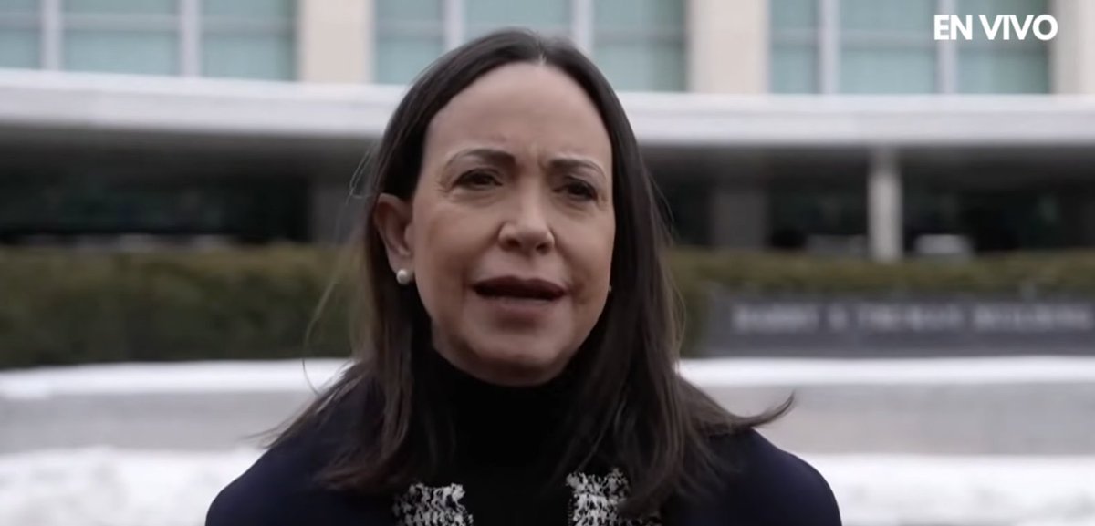 #AHORA | María Corina tras reunión con Marco Rubio:

"A los presos políticos: ustedes son nuestra absoluta prioridad. Hay 171 ciudadanos militares presos. Ninguno ha sido liberado. Cada uno de ellos, desde los recientemente detenidos hasta los policías metropolitanos... Cada uno