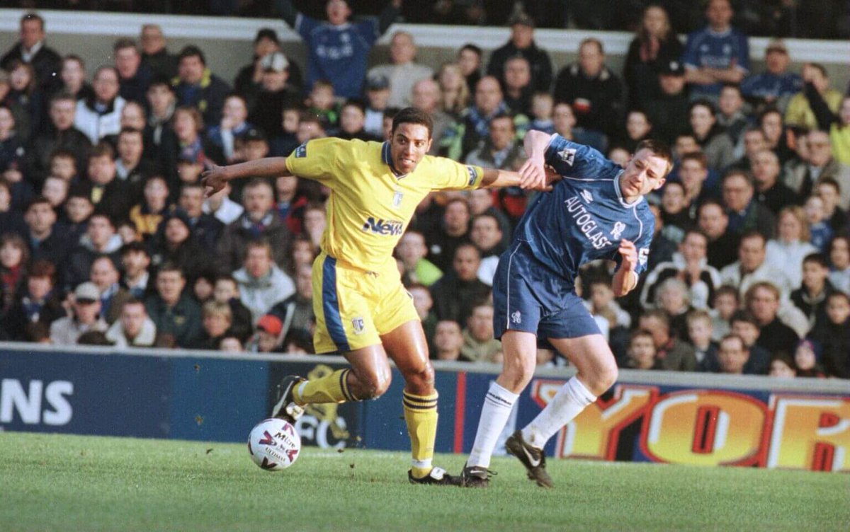 thesoccerdemic's tweet photo. ⚽️Happy 53rd b'day🎉to former #Gills & #SUFC striker Carl Asaba🙌🏾
⚽️He rose from non-league #DulwichHamlet to make his pro-debut for #BrentfordFC in 1994✨️
🌍He went onto make over 4️⃣0️⃣0️⃣ club appearances & scored 1️⃣2️⃣0️⃣ goals for 7️⃣ teams🔥🏴🇳🇬 #StokeCityFC #MillwallFC https://t.co/1a7lOR4qKp